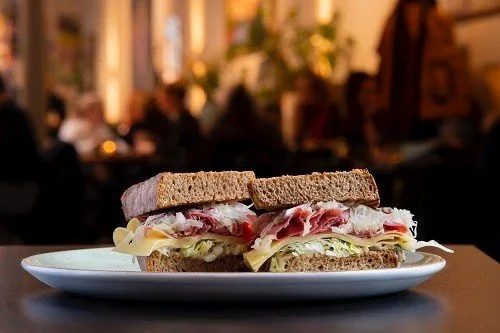 marketing a deli, marketing a sandwich shop
