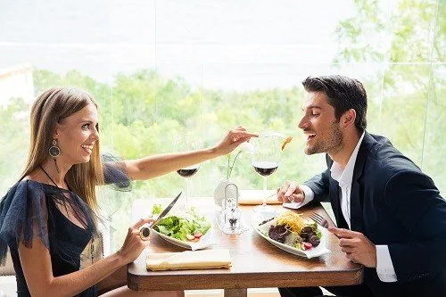 video advertising vehicles, restaurant advertising ideas